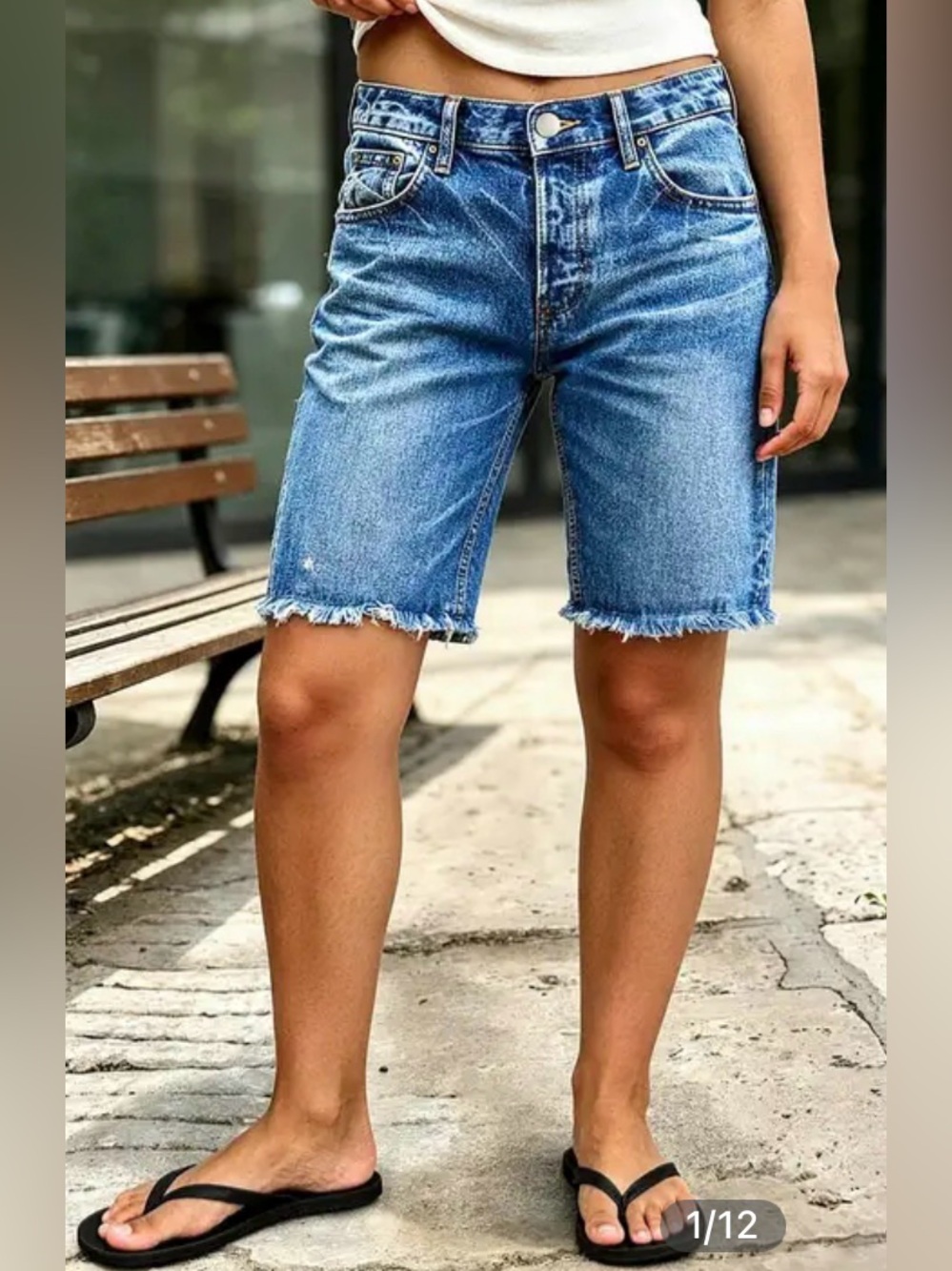 Flamingals Wash Raw Hem Mid Rise Denim Bermuda Shorts L ZZ3-6